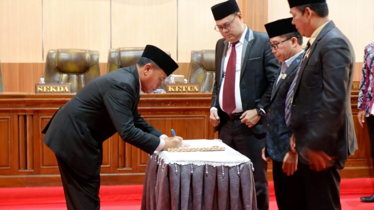 Pemda Dompu Sampaikan KAU PPAS APBD 2026